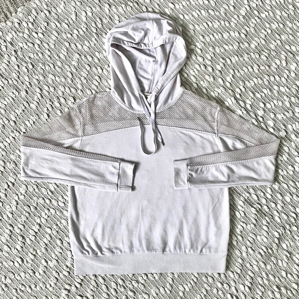 (❤️3/$30) White mesh top hooded sweater